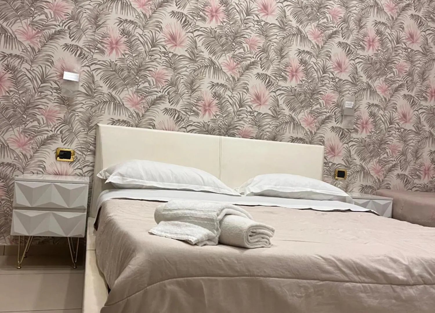Napoli Oceania Hotels 43