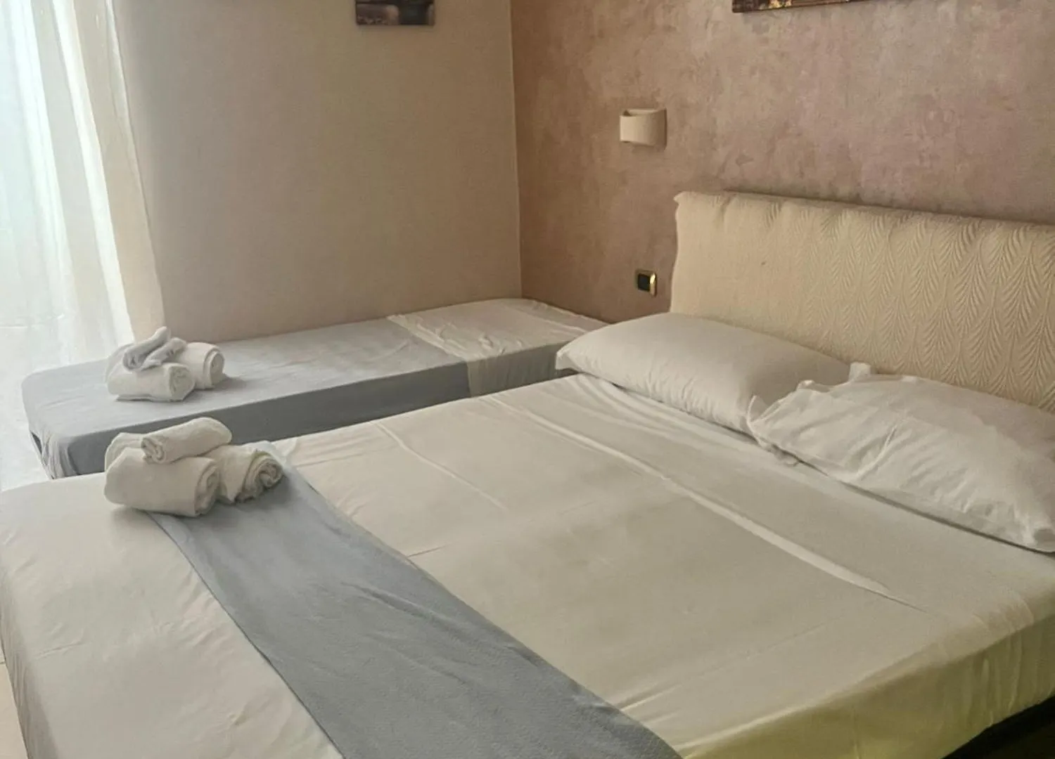 Napoli Oceania Hotels 43 Italy